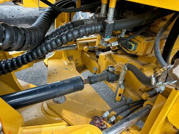 544 G-TIER WHEEL LOADER - Cab w/ AC, EH Joystick Controls; 20.5 Tires, Radials; General Purpose Bkt; Options: Rear Camera, Ride Control
