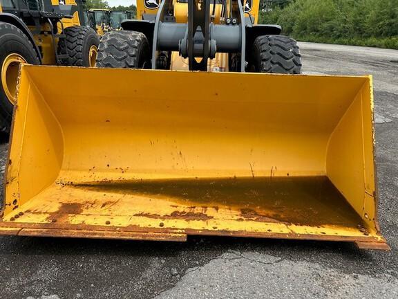 544 G-TIER WHEEL LOADER - Cab w/ AC, EH Joystick Controls; 20.5 Tires, Radials; General Purpose Bkt; Options: Rear Camera, Ride Control
