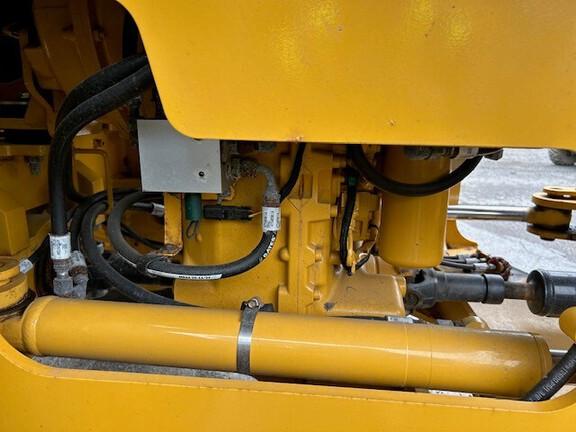 544 G-TIER WHEEL LOADER - Cab w/ AC, EH Joystick Controls; 20.5 Tires, Radials; General Purpose Bkt; Options: Rear Camera, Ride Control