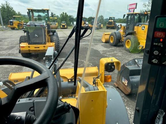 544 G-TIER WHEEL LOADER - Cab w/ AC, EH Joystick Controls; 20.5 Tires, Radials; General Purpose Bkt; Options: Rear Camera, Ride Control