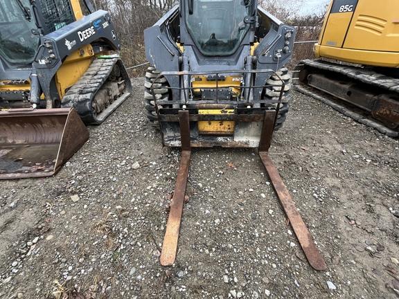 332G SKID STEER LOADER BASE - Cab w/ AC, ISO Pattern, EH Joystick Controls, Hi-Flo; Ride Control; Self-Leveling; Forks; Beefy Baby Tires