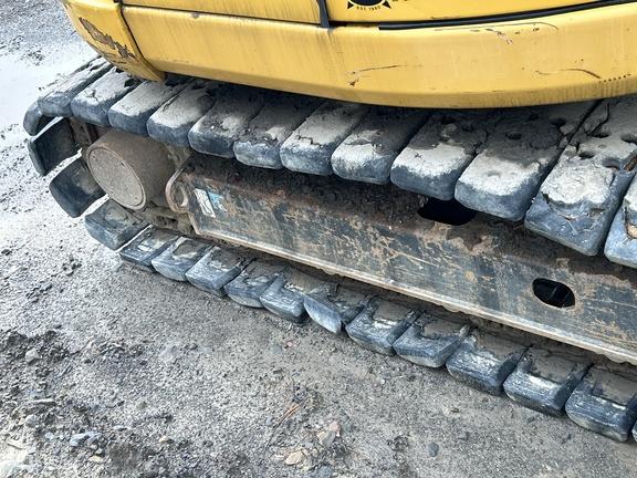 2019 John Deere 85G EXC - Cab w/ AC; Rubber Pads; 18" Pads; Aux Hydraulics, Coupler; 24" Bucket; w/ Blade
