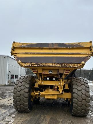 John Deere 460E-II ARTICULATED DUMP TRUCK, Cab w/ AC; 46 Ton; 4X4; Tailgate