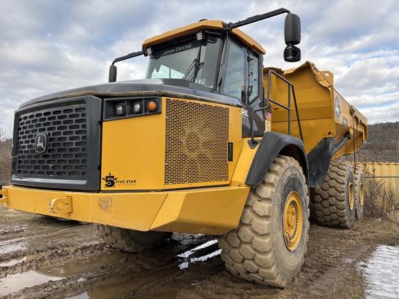 John Deere 460E-II ARTICULATED DUMP TRUCK, Cab w/ AC; 46 Ton; 4X4; Tailgate