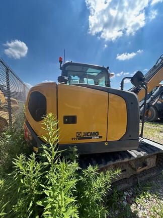 XCMG XE80U HYDRAULIC EXCAVATOR - Cab w/ AC; Rubber Tracks; Hydraulic Thumb; Blade