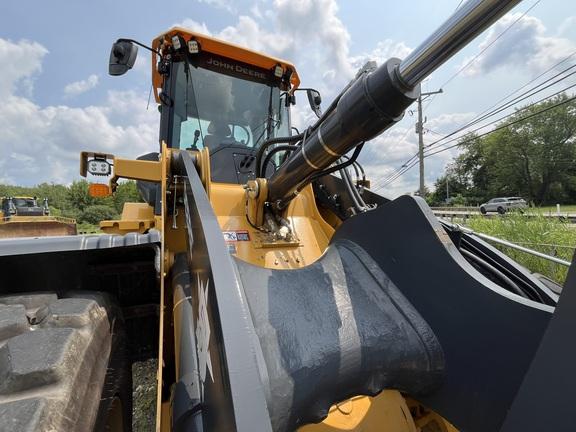 624 P-TIER 4WD LOADER - Cab w/ AC, Joystick Controls; 20.5 Tires; General Purpose Bkt; Options: Rear Camera
