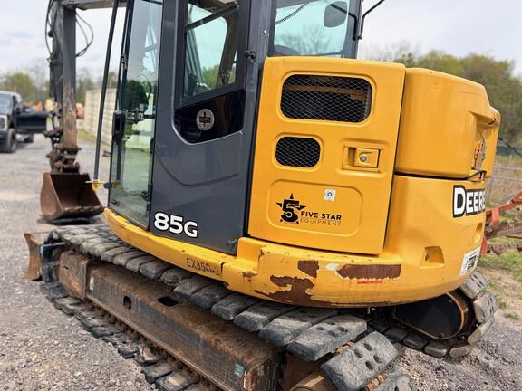 2019 John Deere 85G EXC - Cab w/ AC; Rubber Pads; 18" Pads; Aux Hydraulics, Coupler; 24" Bucket; w/ Blade
