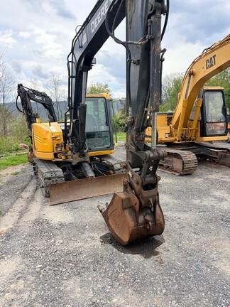 2019 John Deere 85G EXC - Cab w/ AC; Rubber Pads; 18" Pads; Aux Hydraulics, Coupler; 24" Bucket; w/ Blade