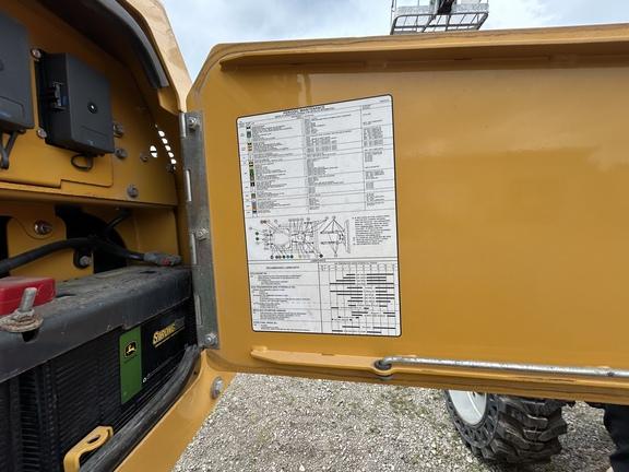 CAB A/C-LGP-34" PADS-161' BLD-SL CTRL-3S - Cab w/ AC; Low Ground Pressure; 850 mm (34 in.) Pads; Power-Angle-Tilt, 4.09 m (161 in.) Blade; Retrieval Hitch; Options: Camera, Counterweights, Rock Guards