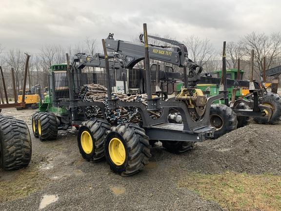 1510G FORWARDER - Cab w/ AC; 8x8; Stacking Blade