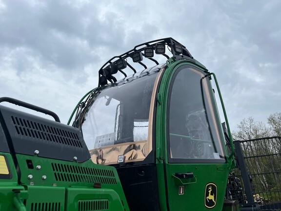 1510G FORWARDER - Cab w/ AC; 8x8; Stacking Blade