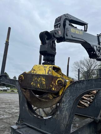 1510G FORWARDER - Cab w/ AC; 8x8; Stacking Blade