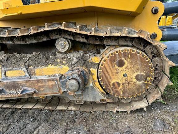 2019 John Deere 1050K, Cab w/ AC; 24" Pads; Semi-U Blade, 3.96 m (156 in.) Blade; Ripper