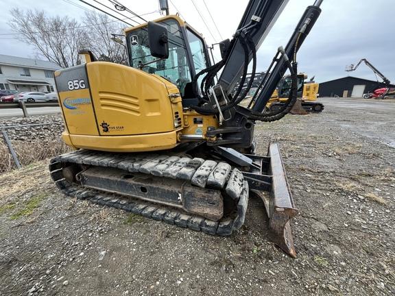 2019 John Deere 85G EXC - Cab w/ AC; Rubber Pads; 18" Pads; Aux Hydraulics, Coupler; 24" Bucket; w/ Blade