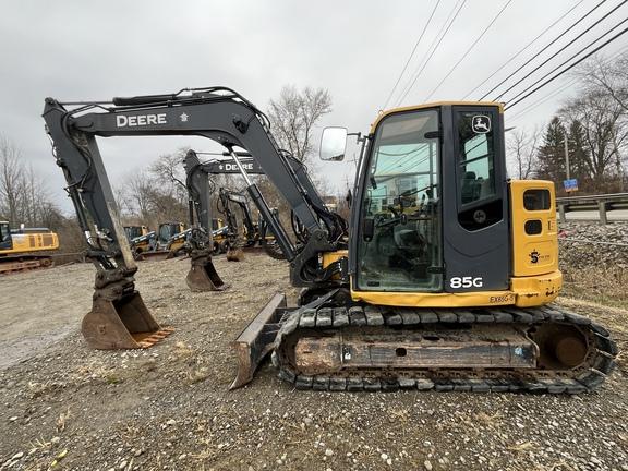 2019 John Deere 85G EXC - Cab w/ AC; Rubber Pads; 18" Pads; Aux Hydraulics, Coupler; 24" Bucket; w/ Blade