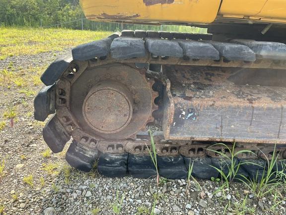 2019 John Deere 85G EXC - Cab w/ AC; Rubber Pads; 18" Pads; Aux Hydraulics, Coupler; 24" Bucket; w/ Blade