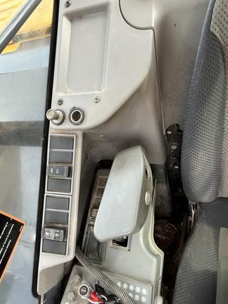 2019 John Deere 85G EXC - Cab w/ AC; Rubber Pads; 18" Pads; Aux Hydraulics, Coupler; 24" Bucket; w/ Blade