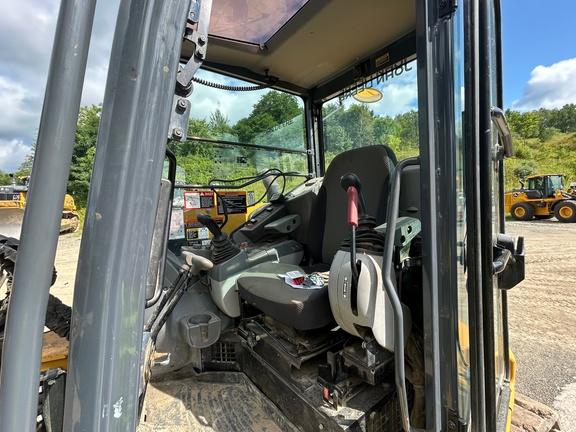 2021 JOHN DEERE 85G - Cab w/ AC; 18" Pads; Blade, Coupler, Hydraulic Thumb; w/ Bucket