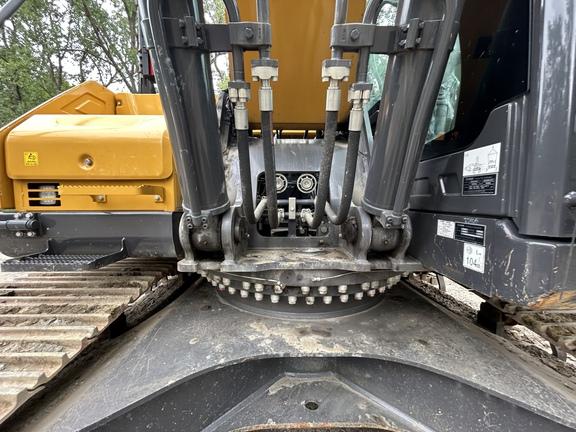 XCMG XE360U - Cab w/ AC; w/ Bucket; Options: Camera