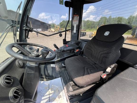 304 G FOUR WHL DRIVE LOADER - Cab w/ AC; General Purpose Bkt; 405/70R20 Tires; Options: Ride Control