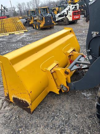 304 G FOUR WHL DRIVE LOADER - Cab w/ AC; General Purpose Bkt; 405/70R20 Tires; Options: Ride Control
