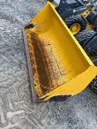 304 G FOUR WHL DRIVE LOADER - Cab w/ AC; General Purpose Bkt; 405/70R20 Tires; Options: Ride Control