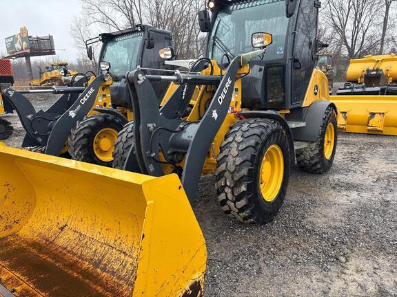 304 G FOUR WHL DRIVE LOADER - Cab w/ AC; General Purpose Bkt; 405/70R20 Tires; Options: Ride Control