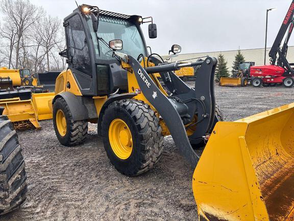 304 G FOUR WHL DRIVE LOADER - Cab w/ AC; General Purpose Bkt; 405/70R20 Tires; Options: Ride Control