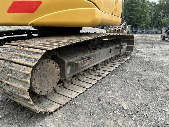 135G FT4 EXCAVATOR - Cab w/ AC; Coupler, Hydraulic Thumb; w/ Bucket