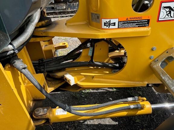 304 G FOUR WHL DRIVE LOADER - Cab w/ AC; General Purpose Bkt; 405/70R20 Tires; Options: Ride Control