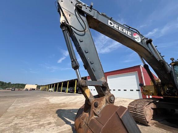 450DLC BASE EXCAVATOR - Cab w/ AC; 36" Pads; w/ Bucket