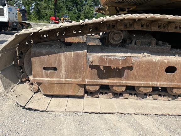 450DLC BASE EXCAVATOR - Cab w/ AC; 36" Pads; w/ Bucket