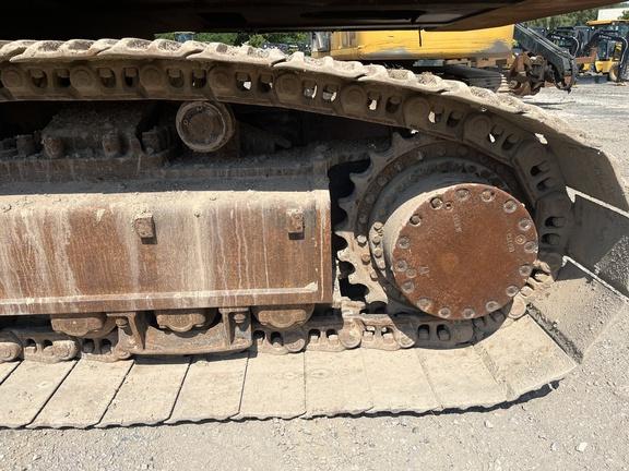 450DLC BASE EXCAVATOR - Cab w/ AC; 36" Pads; w/ Bucket