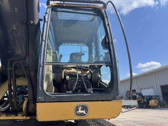 450DLC BASE EXCAVATOR - Cab w/ AC; 36" Pads; w/ Bucket