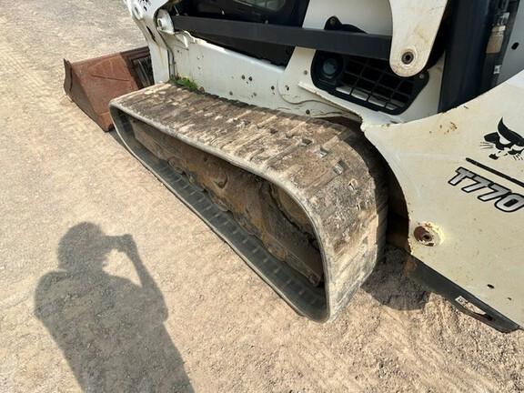 BOBCAT T770 - Cab w/ AC, Hi-Flo; 2 Speed; Rubber Tracks; General Purpose Bkt