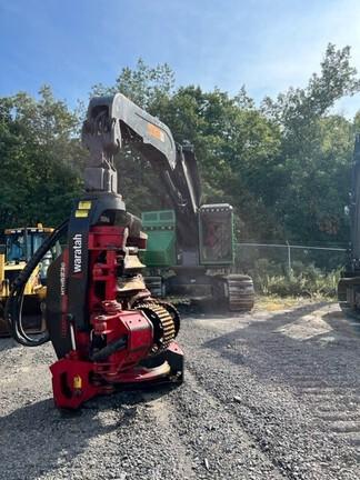 853MH HARVESTER - Cab w/ AC, Peaked Skylight; Standard Track; Saw