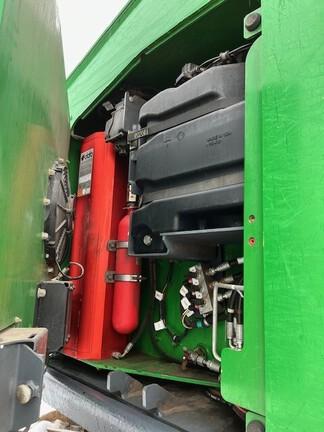 853MH HARVESTER - Cab w/ AC, Peaked Skylight; Standard Track; Saw