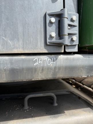 853MH HARVESTER - Cab w/ AC, Peaked Skylight; Standard Track; Saw