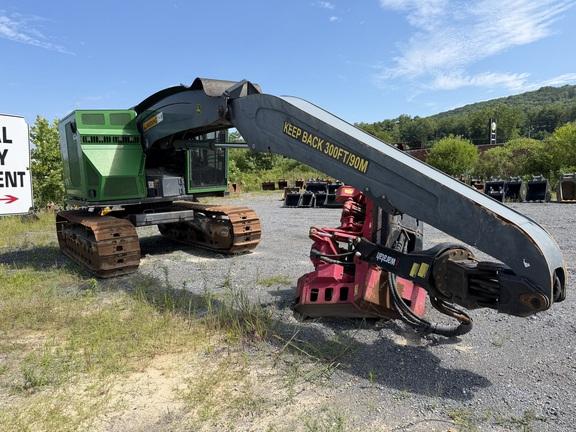 853MH HARVESTER - Cab w/ AC, Peaked Skylight; Standard Track; Saw