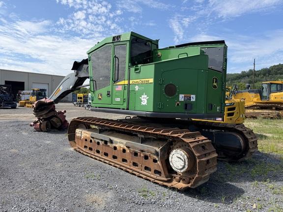 853MH HARVESTER - Cab w/ AC, Peaked Skylight; Standard Track; Saw