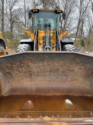 VOLVO L90H 4WD LOADER - Cab w/ AC, EH Joystick Controls; Aux Hydraulics, Quick Coupler; Ride Control, Dual Diff Locks; 20.5 Tires; General Purpose Bkt