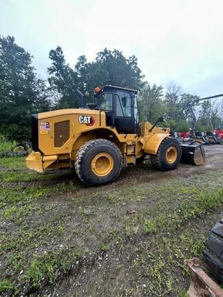 2024 CAT 950GC - Cab w/ AC; Quick Coupler; Front Diff Lock; 23.5 Tires; General Purpose Bkt; Options: Aux Hydraulics, Rear Camera, Ride Control