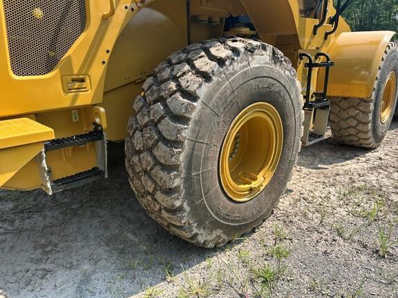 2024 CAT 950GC - Cab w/ AC; Quick Coupler; Front Diff Lock; 23.5 Tires; General Purpose Bkt; Options: Aux Hydraulics, Rear Camera, Ride Control