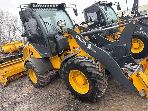 304 G FOUR WHL DRIVE LOADER - Cab w/ AC; General Purpose Bkt; 405/70R20 Tires; Options: Ride Control