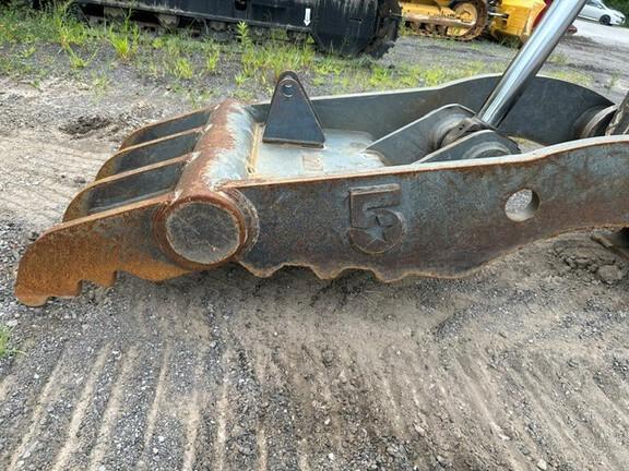 2015 JOHN DEERE 180GL W/ THUMB, LESS BKT - Cab w/ AC, Cntrl Pattern Select; Long Arm; Narrow Pads; Aux Hydraulics, Coupler, Hydraulic Thumb; Less Bucket
