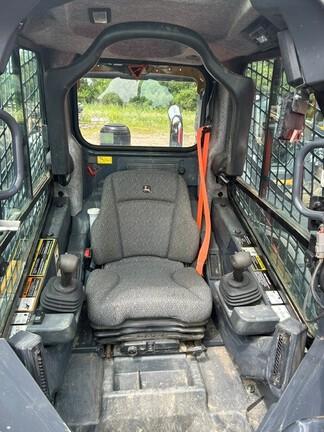 325G COMPACT TRACK LDR BASE - Cab w/ AC, ISO Pattern, EH Joystick Controls, Hi-Flo; Ride Control, 2 Speed; Self-Leveling; Rubber Tracks; 78" Bucket