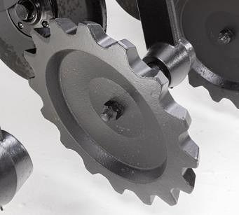 Serrated closing wheel