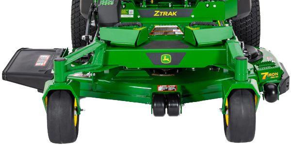 Z997M with 60 in. (152-cm) 7Iron PRO Mower Deck