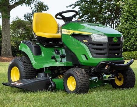 S140 with 48-in. (122-cm) Edge cutting system