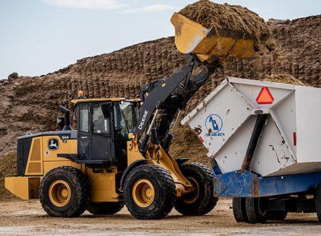 544 G-Tier loading a mixer